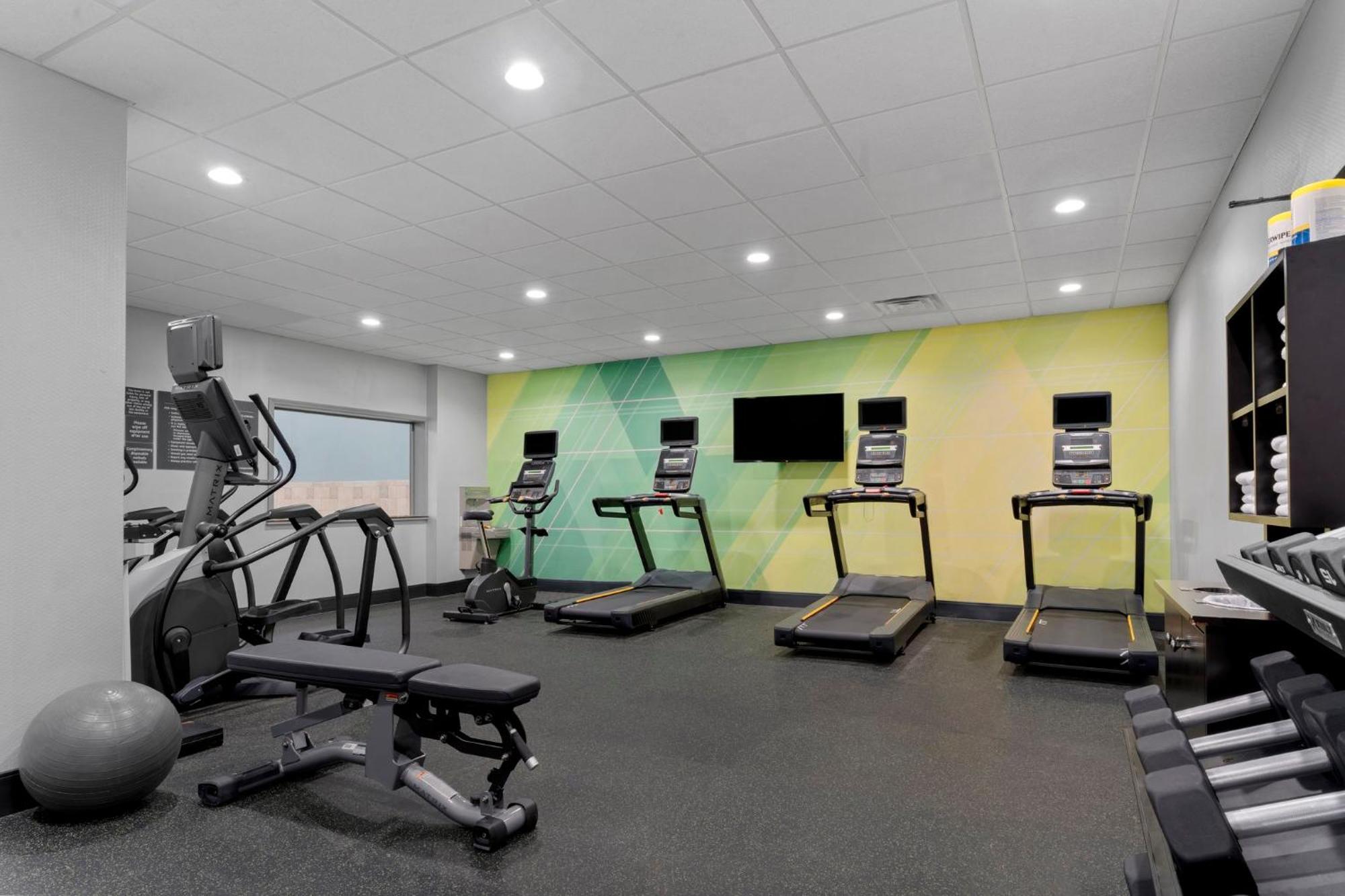 Holiday Inn Dubuque/Galena By Ihg מראה חיצוני תמונה