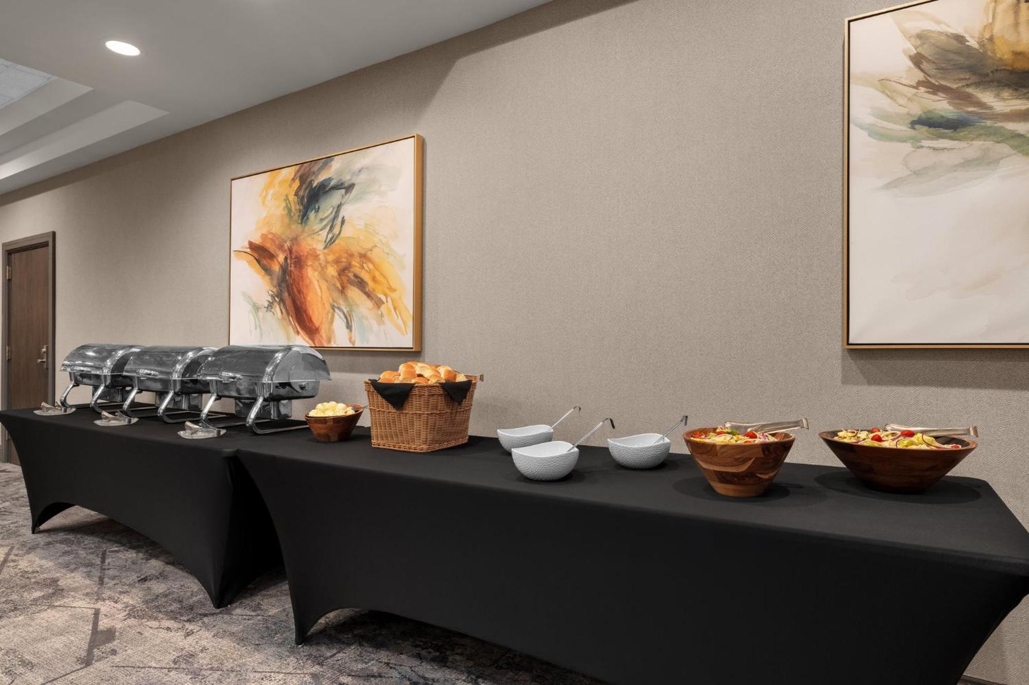 Holiday Inn Dubuque/Galena By Ihg מראה חיצוני תמונה