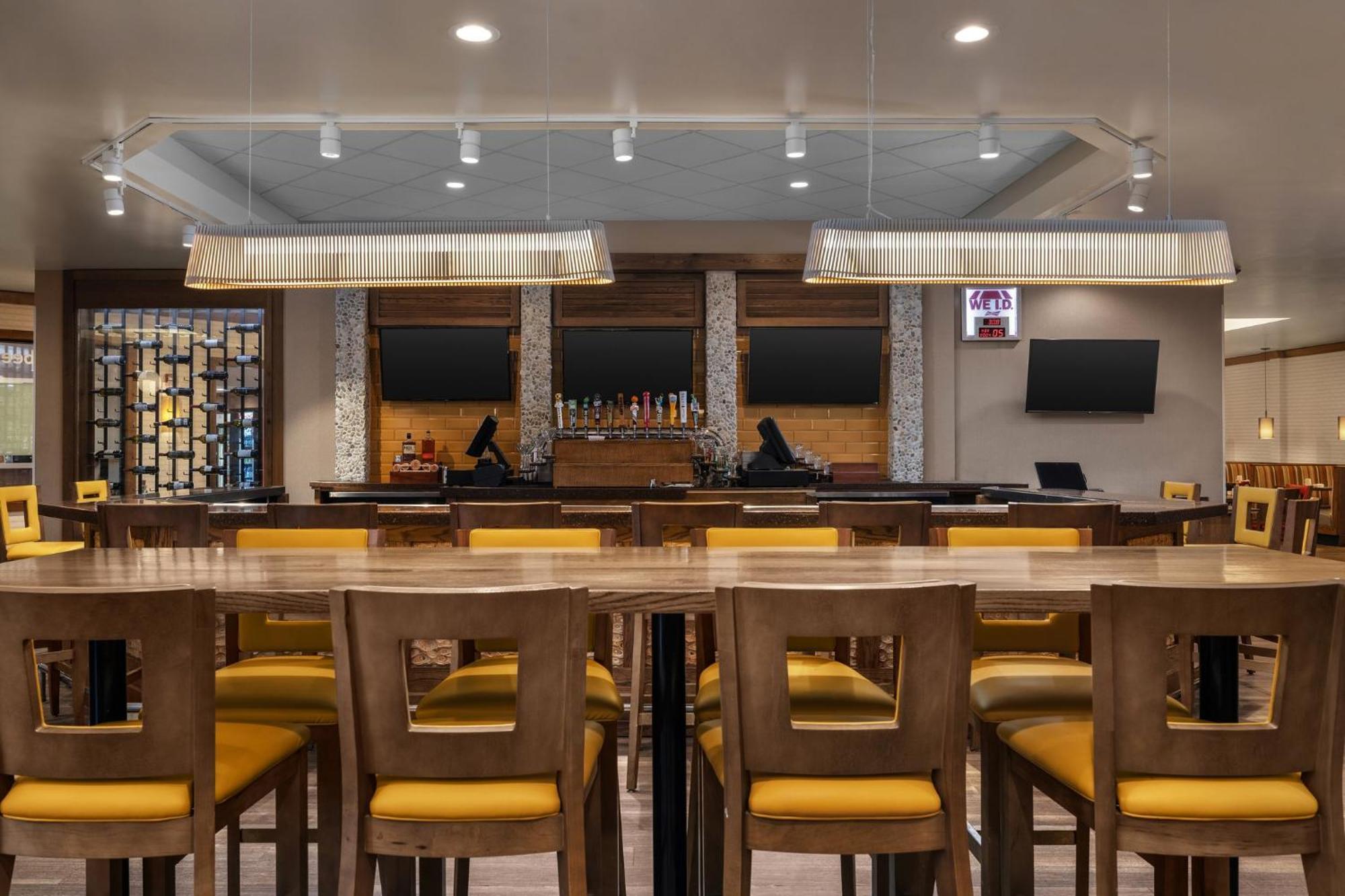 Holiday Inn Dubuque/Galena By Ihg מראה חיצוני תמונה