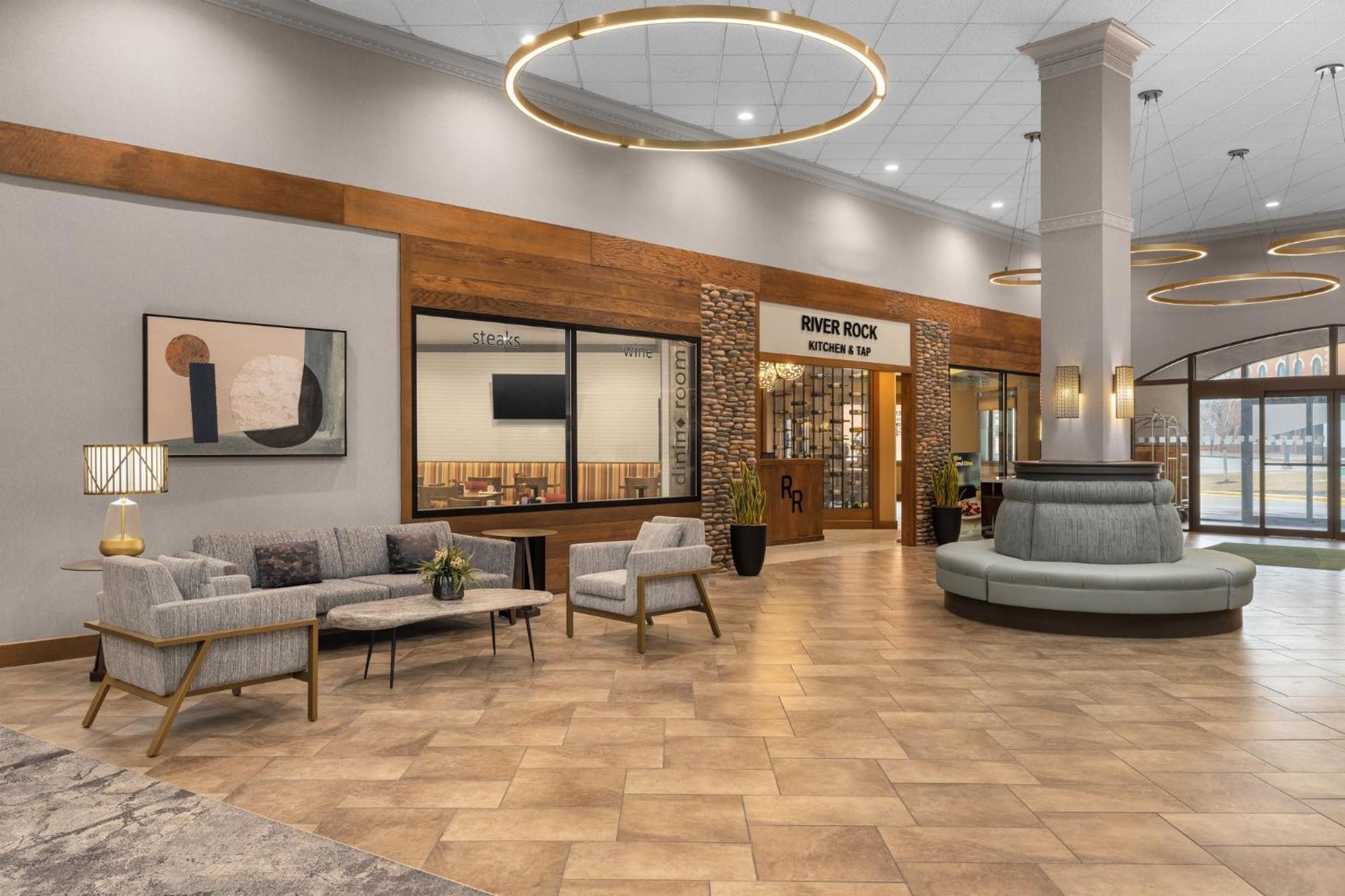 Holiday Inn Dubuque/Galena By Ihg מראה חיצוני תמונה